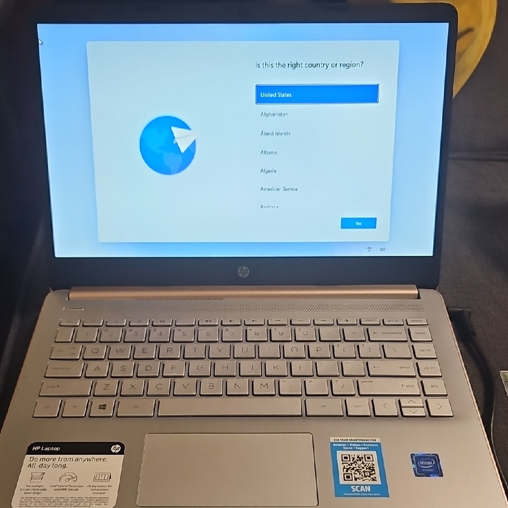 HP Laptop - Picture 5 of 6